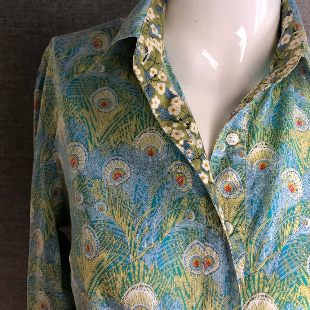 Liberty Art Fabrics Hera Peacock Feather Print Button Down Shirt Women’s Small